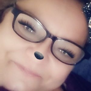 Meet your Posher, Yvette